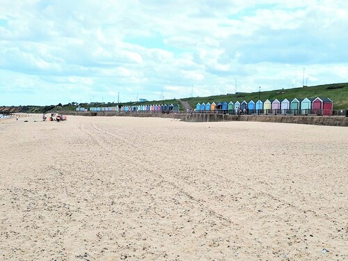 Lovely newly renovated bungalow in Bradwell sleeps up to 6, large private garden