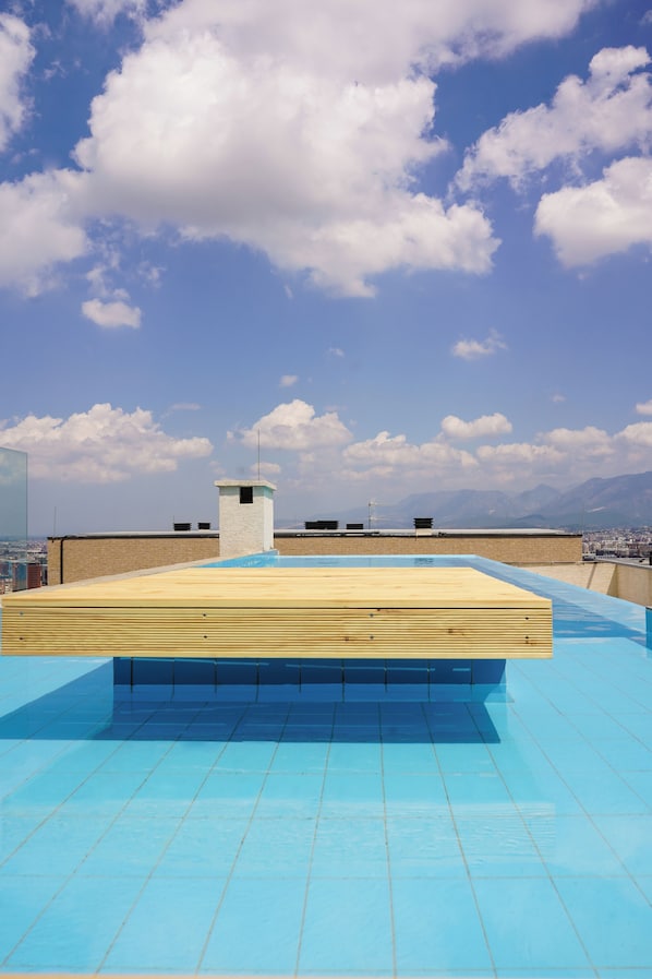 Seasonal outdoor pool