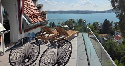 Spacious apartment Lieblingsplatz with terrace on the lake in Überlingen