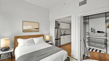 2 habitaciones, tabla de planchar con plancha y wifi gratis