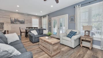 TV connectée, cheminée, lecteur de DVD