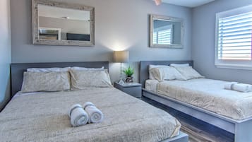 3 bedrooms, iron/ironing board, WiFi, bed sheets