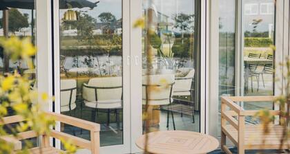 A large detached Watervilla with view of the inner harbour