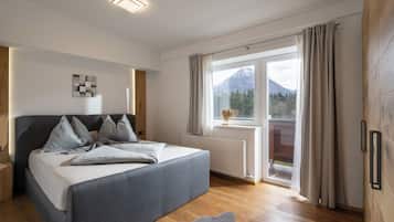 Comfort-Apartment, 2 Schlafzimmer, Balkon | Kostenloses WLAN, Bettwäsche