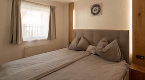 Comfort Apartment, 2 Bedrooms, Balcony | Free WiFi, bed sheets