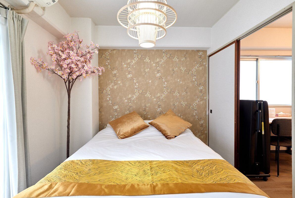 1 habitación, escritorio, tabla de planchar con plancha y wifi 