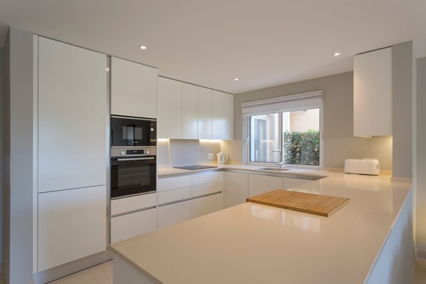 Microwave, oven, stovetop, dishwasher