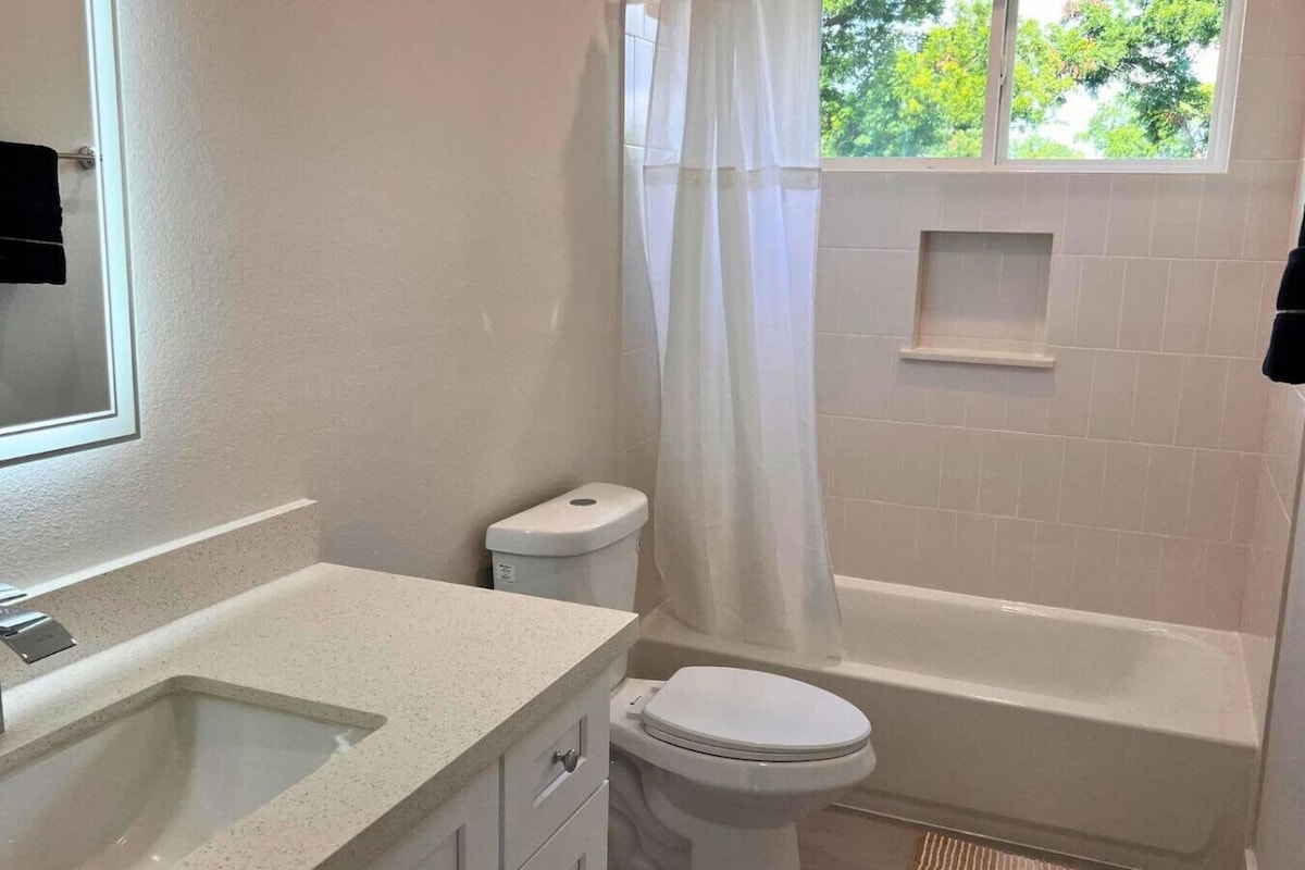Photo 16 of Spacious 3BR/2BA near Downtown with kitchen, WiFi, laundry, garage & quiet gated community