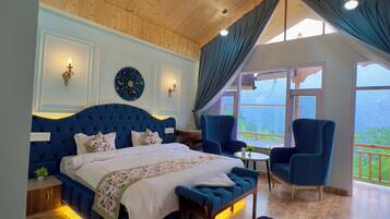 Luxury Double Room | Free WiFi