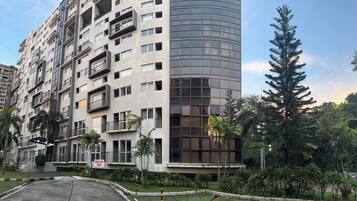 Condo, 2 Bedrooms, Accessible, Balcony | Exterior