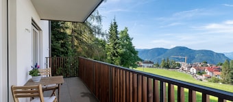 Apartment 'Anna' with Mountain Views, RittenCard Included