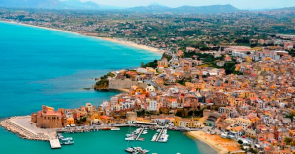 Exterior - Charming Historic Villa in Vita, Sicily - Your Home Away From Home (Vita)