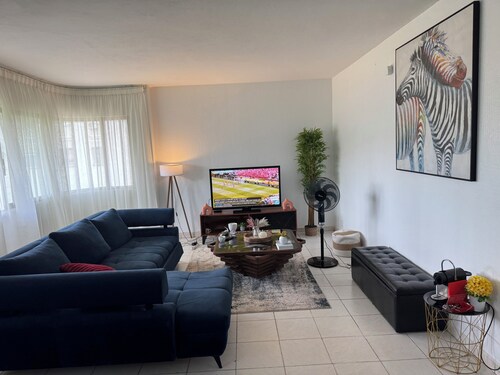 Charming T3 Spacious Bright-Old Cocody-Centre