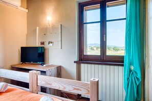 1 chambre, fer et planche à repasser, Wi-Fi, draps fournis