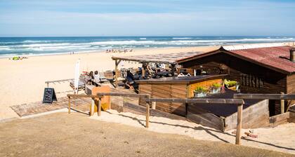 Family house in Saint-Julien-en-Born, sleeps 8, near ocean