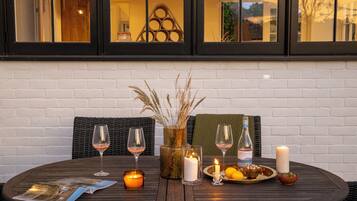 Cottage, patio, uitzicht op tuin | Terras