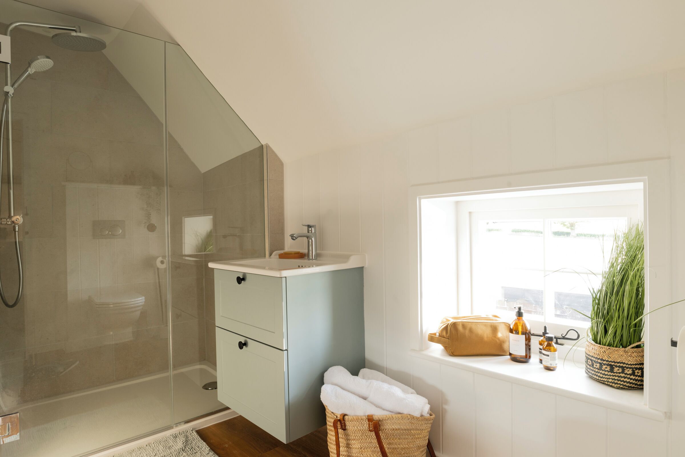 Cottage, patio, uitzicht op tuin | Badkamer