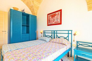 2 chambres, fer et planche à repasser, Wi-Fi gratuit, draps fournis