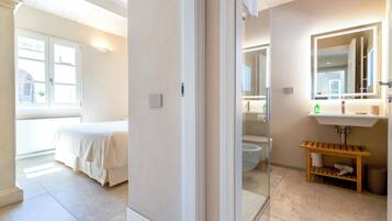 2 soverom, strykejern/-brett, wi-fi og sengetøy