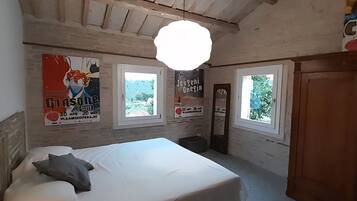 4 Schlafzimmer, Bügeleisen/Bügelbrett, Reisekinderbett, kostenloses WLAN