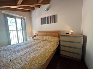 1 室のベッドルーム、アイロン / アイロン台、WiFi、ベッドシーツ
