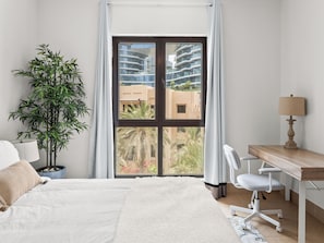 2 chambres, fer et planche à repasser, Wi-Fi gratuit, draps fournis