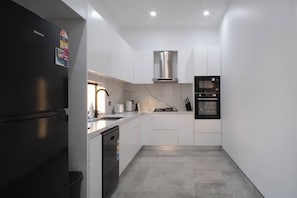 Microwave, oven, stovetop, dishwasher