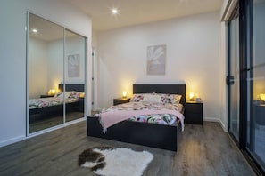 4 Schlafzimmer, Bügeleisen/Bügelbrett, WLAN, Bettwäsche