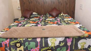 Doppia Superior | Una scrivania, postazione laptop, ferro/asse da stiro, Wi-Fi gratuito