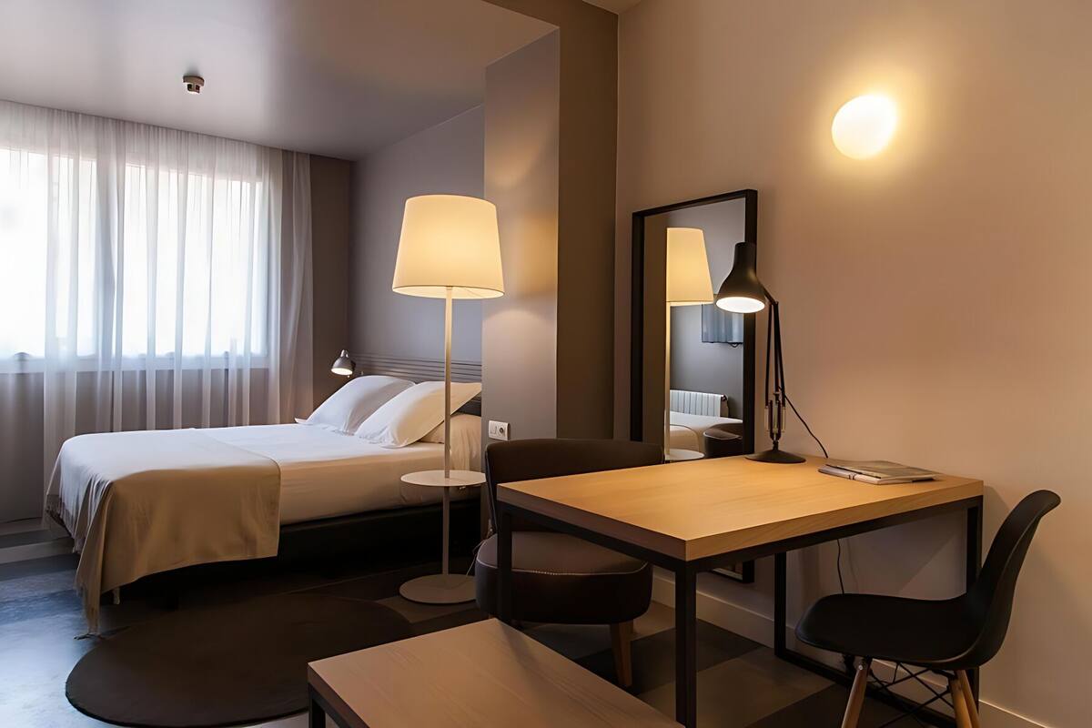 Standaard kamer, 1 twee- of 2 eenpersoonsbedden | Een kluis op de kamer, gratis wifi, beddengoed