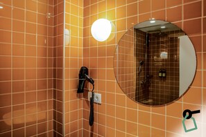 Towels, toilet paper - Hotiday Barcelona Colom (Barcelona)