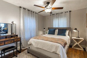 2 habitaciones, tabla de planchar con plancha y wifi gratis 