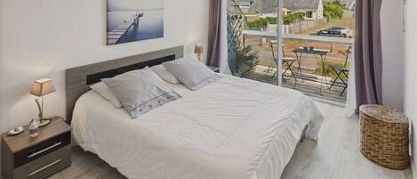 2 多间卧室、免费 WiFi