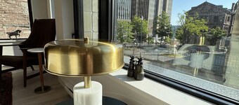 *NEW Designer Mid-Century Modern 2B/2B