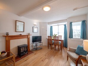 Una Smart TV, un reproductor de DVD