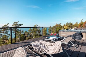 Terrace/patio - Villa Stone at Finsjolandet, Archipelago Hideaway (Egentliga Finland)