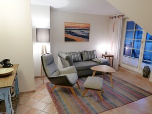 Tv, dvd-spelare och en stereo