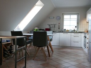 Dining - Störtebekerstraße 9 - Apartment 6 - Comfortable vacation apartment with covered terrace (Zingst)