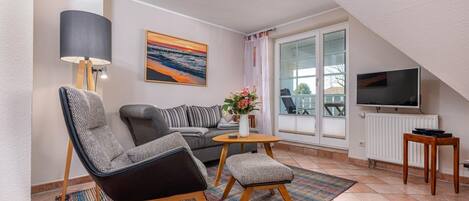 TV, DVD player, stereo