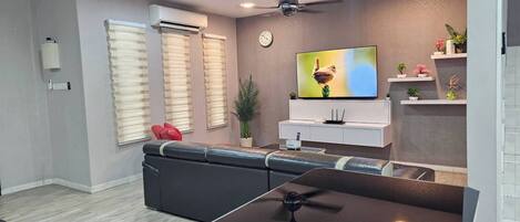 Bungalow, 4 Bedrooms, Smoking, City View | Games room