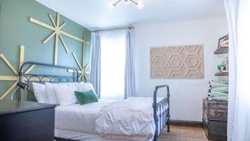 1 bedroom, desk, iron/ironing board, free WiFi