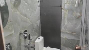 Twin Room, Balcony | Bathroom | Shower, hair dryer, slippers, towels