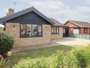 Exterior - Sandy Toes (Mablethorpe)