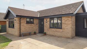 Cottage | Front of property