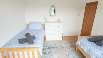 3 bedrooms, individually decorated, individually furnished, free WiFi