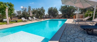 Villa 'Casa Vacanza Ranzulu' with Private Pool, Wi-Fi, and Air Conditioning