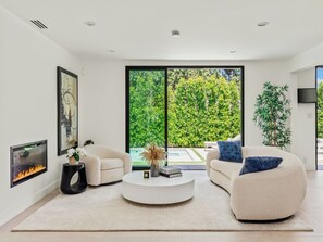 Luxury-Haus, Mehrere Betten, Poolzugang, Poolblick (Casa Leona) | Innenbereich