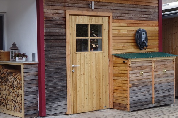 Fahrradraum und 22 kW-Wallbox