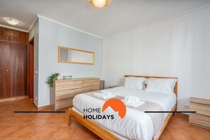 1 chambre, fer et planche à repasser, Wi-Fi gratuit, draps fournis