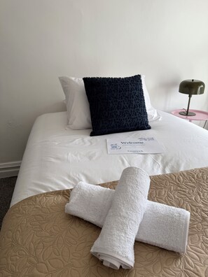 Comfort Double Room | Free WiFi - Guanock Hotel (King's Lynn)